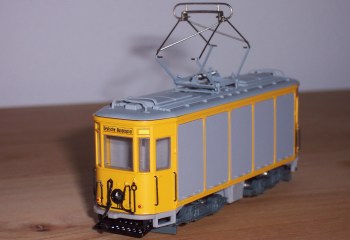 Modell des Posttriebwagens P2.8 nach 1946